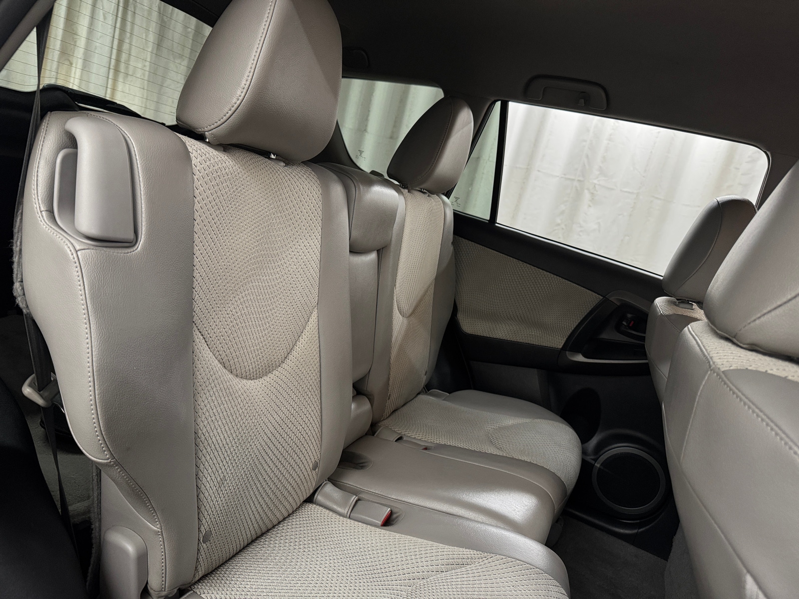 Thumbnail: 2014 Toyota RAV4 - 6