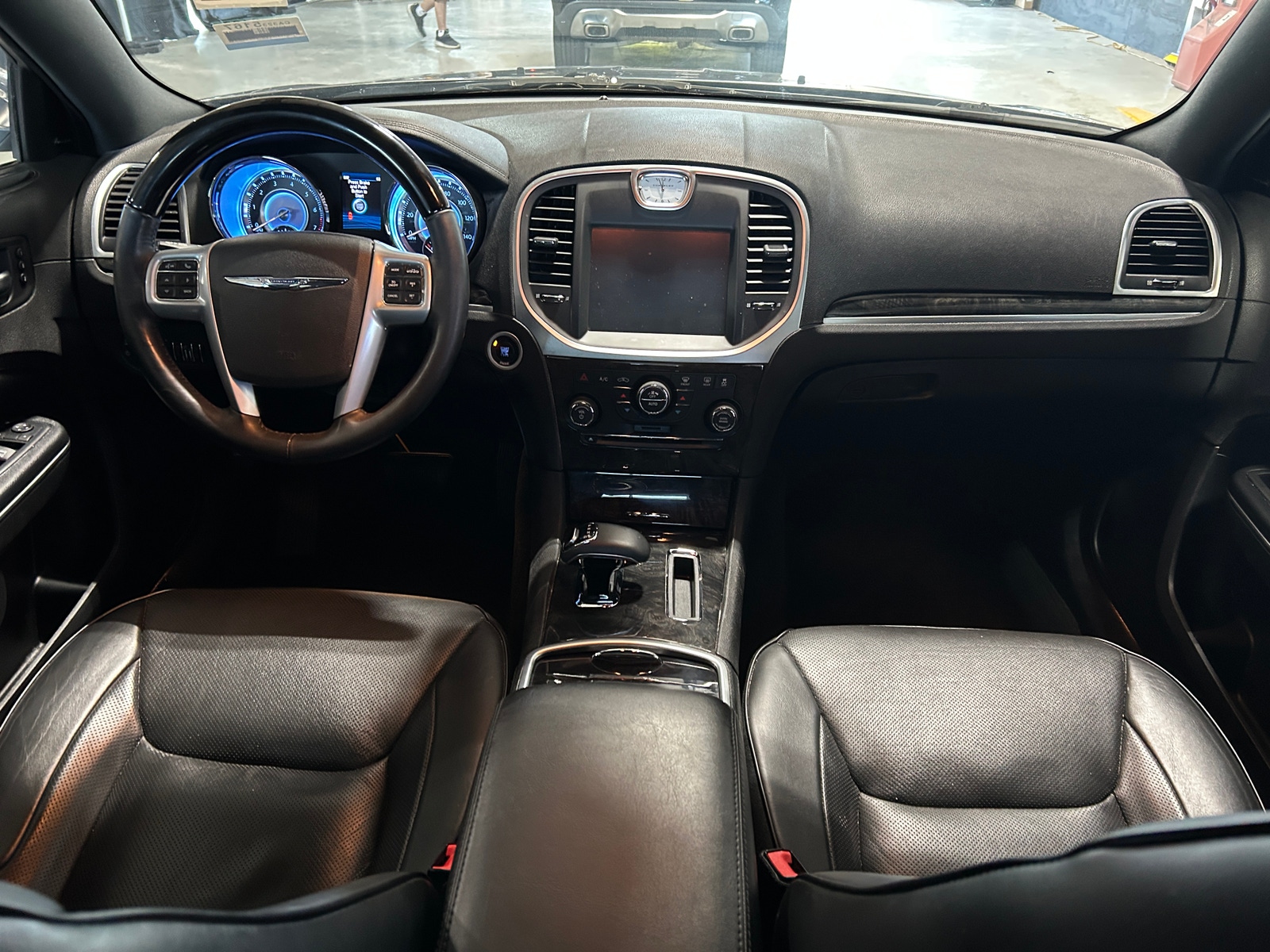 Thumbnail: 2014 Chrysler 300 - 2
