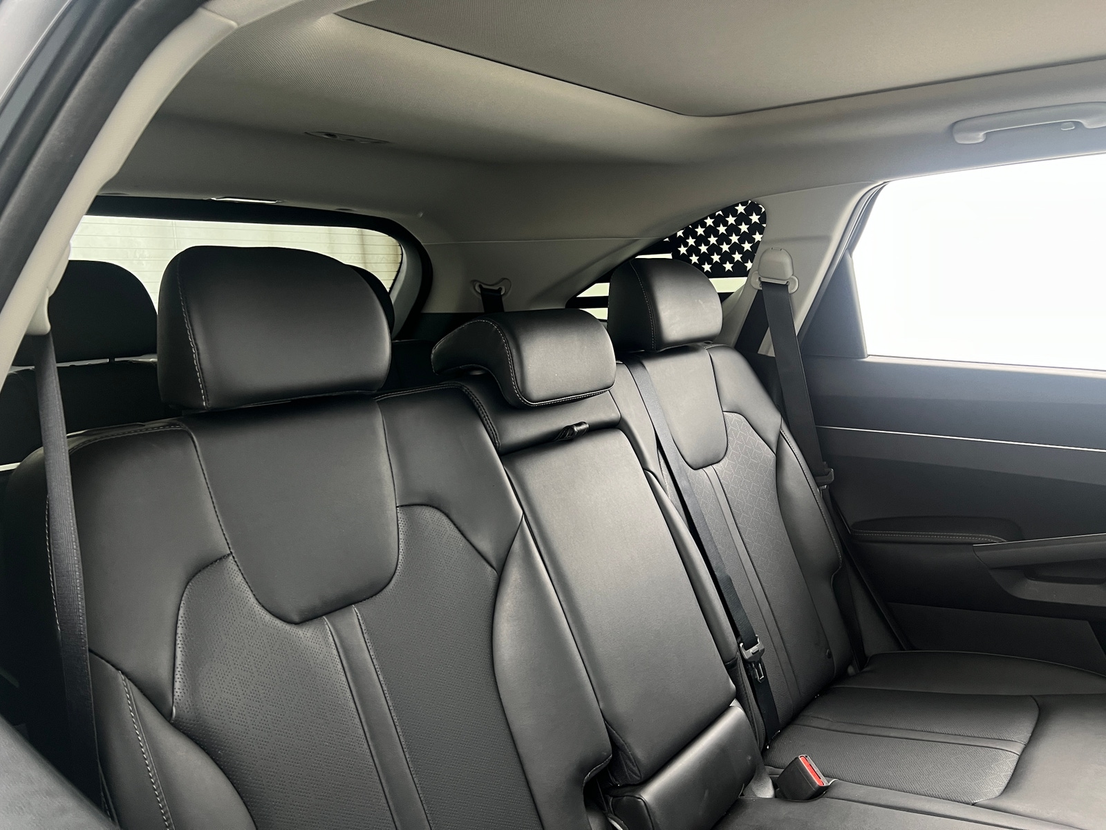 Thumbnail: 2022 Kia Sorento - 5