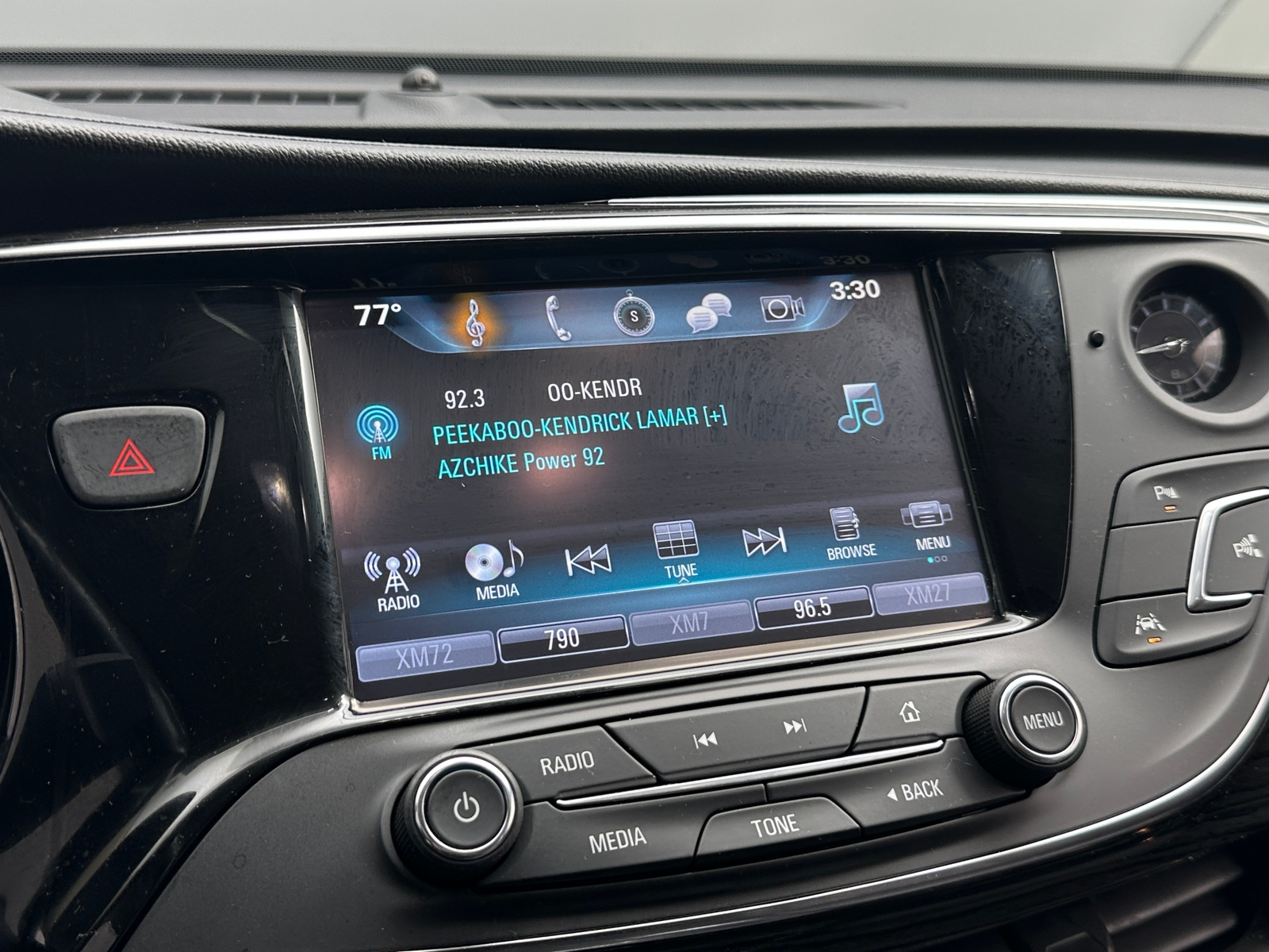 Thumbnail: 2017 Buick Envision - 3