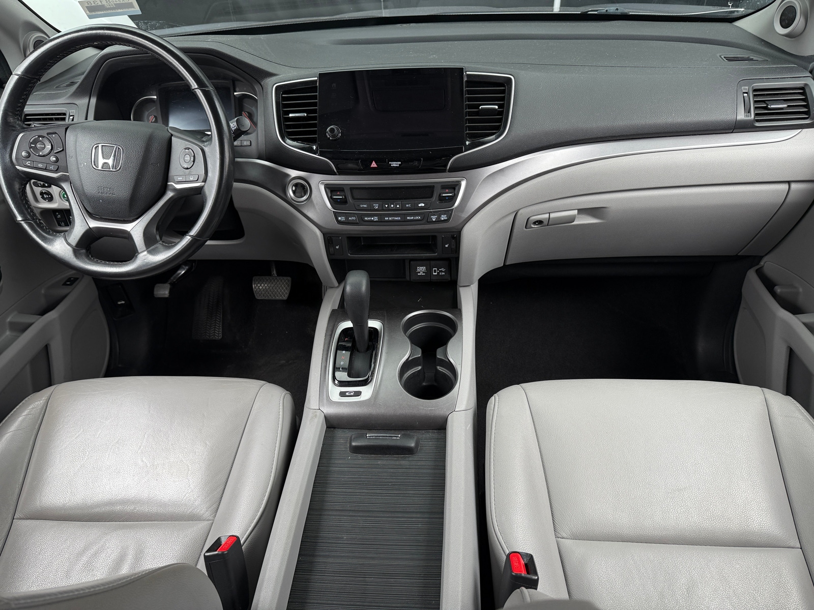 Thumbnail: 2019 Honda Pilot - 2