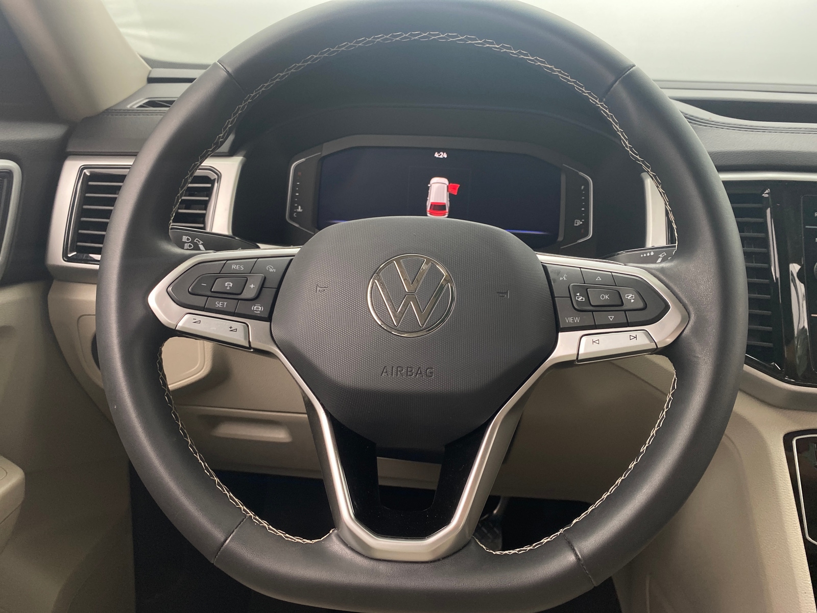 Thumbnail: 2023 Volkswagen Atlas - 4