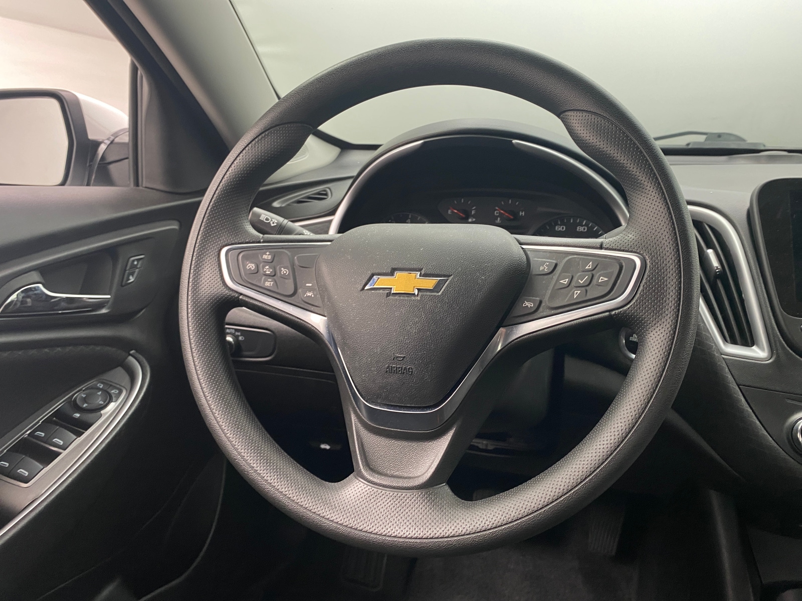 Thumbnail: 2024 Chevrolet Malibu - 5