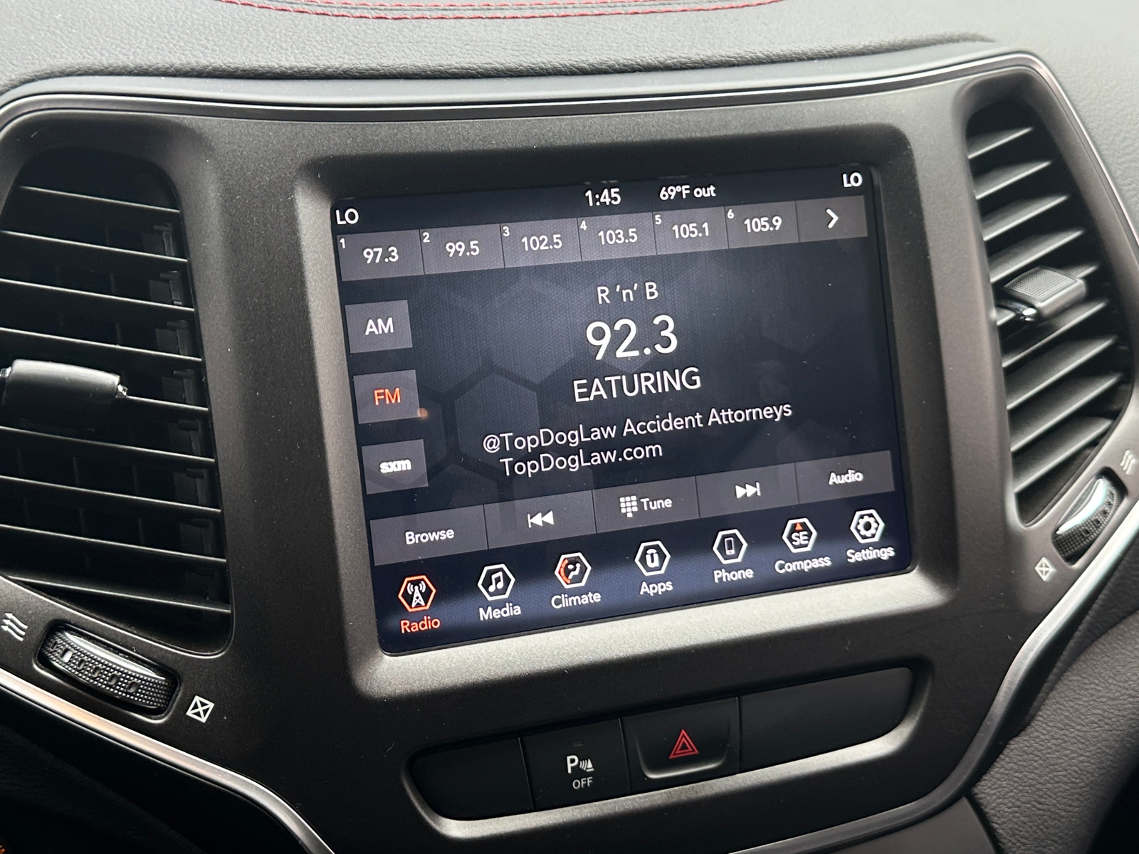 Thumbnail: 2019 Jeep Cherokee - 4