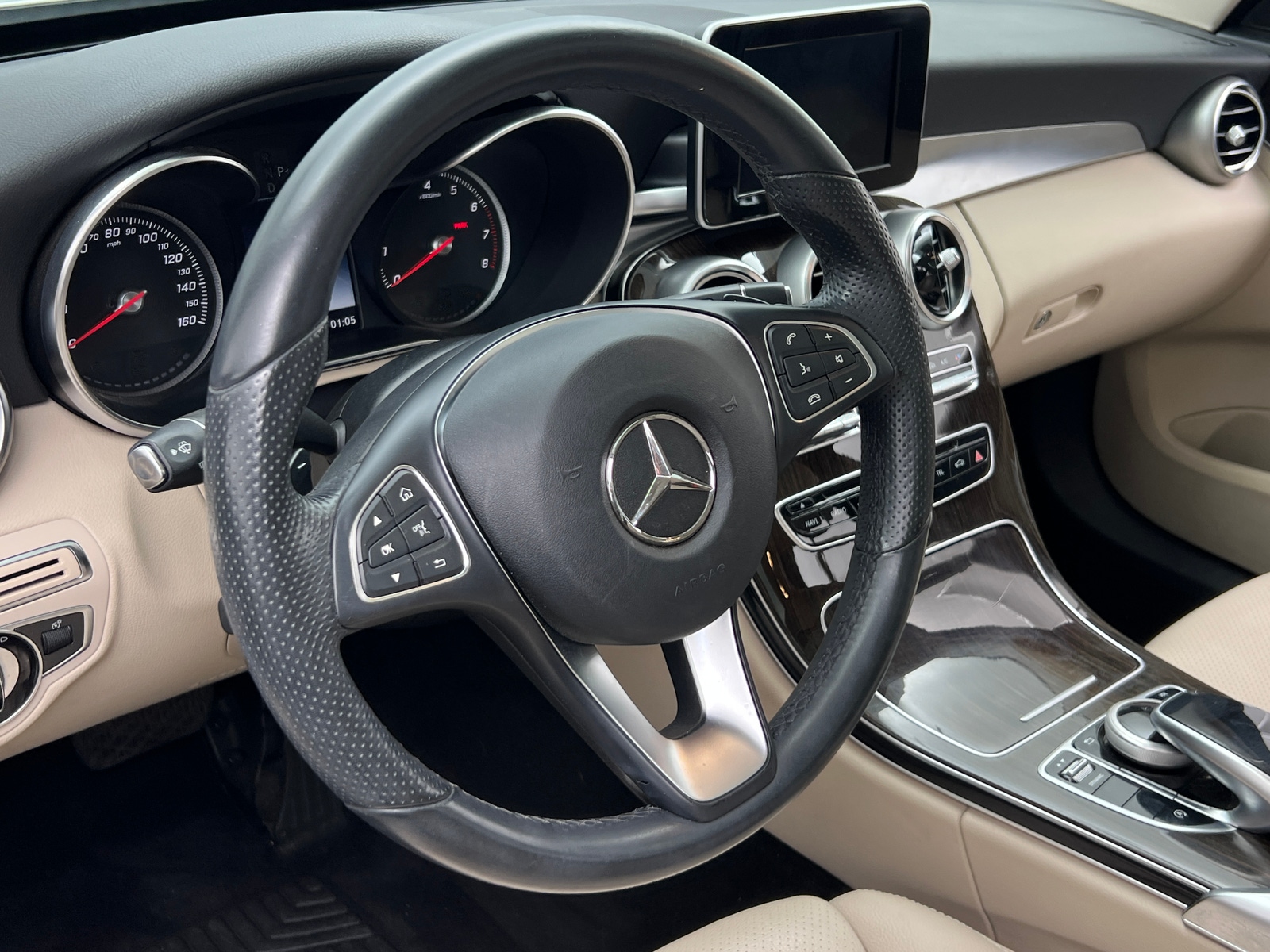 Thumbnail: 2016 Mercedes-Benz C-Class - 4