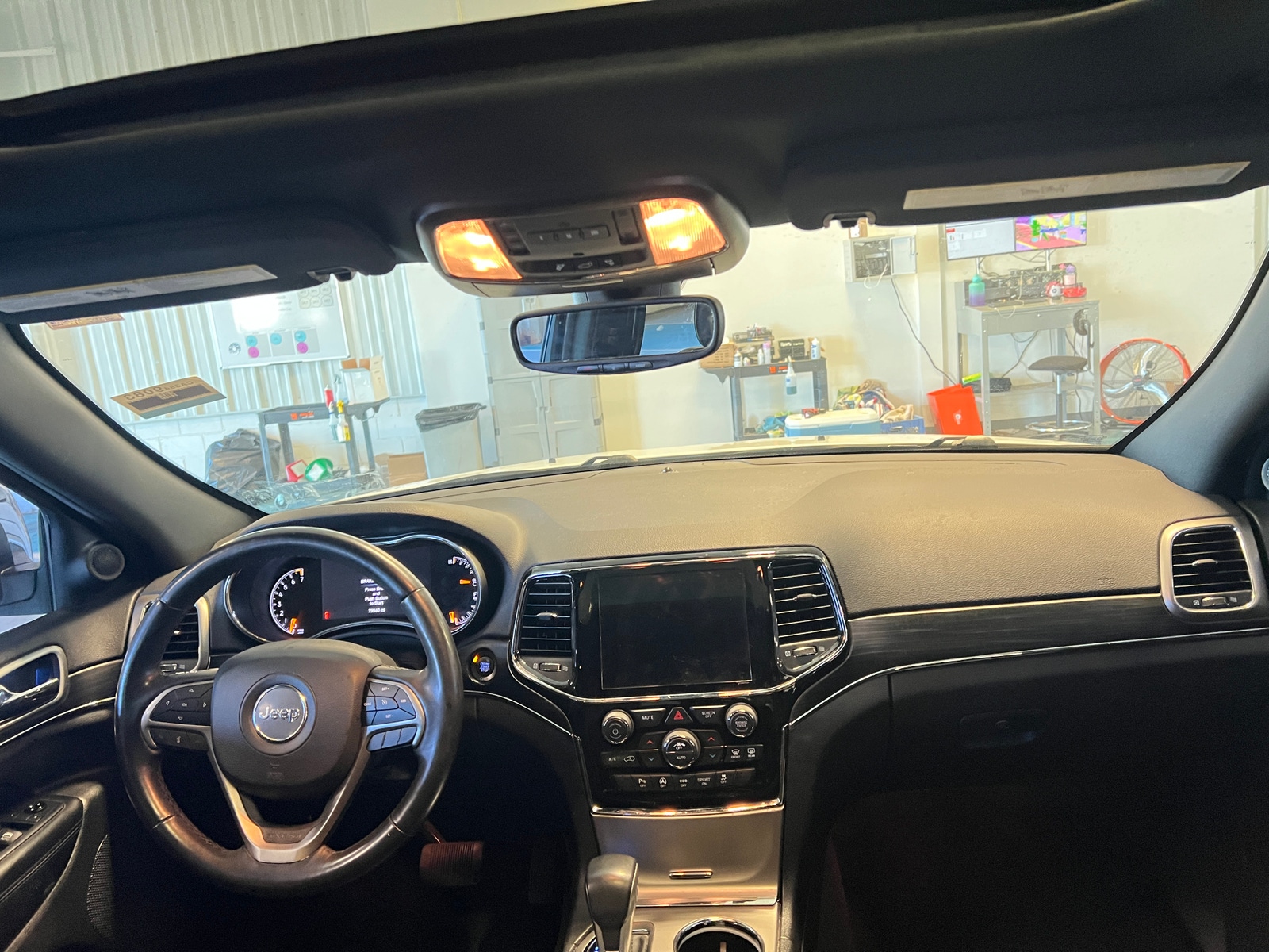 Thumbnail: 2019 Jeep Grand Cherokee - 2
