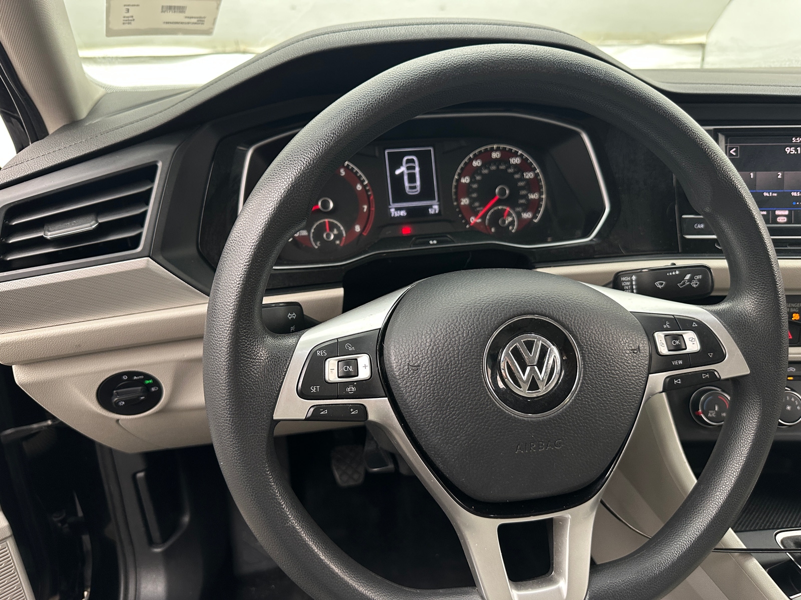 Thumbnail: 2019 Volkswagen Jetta - 5