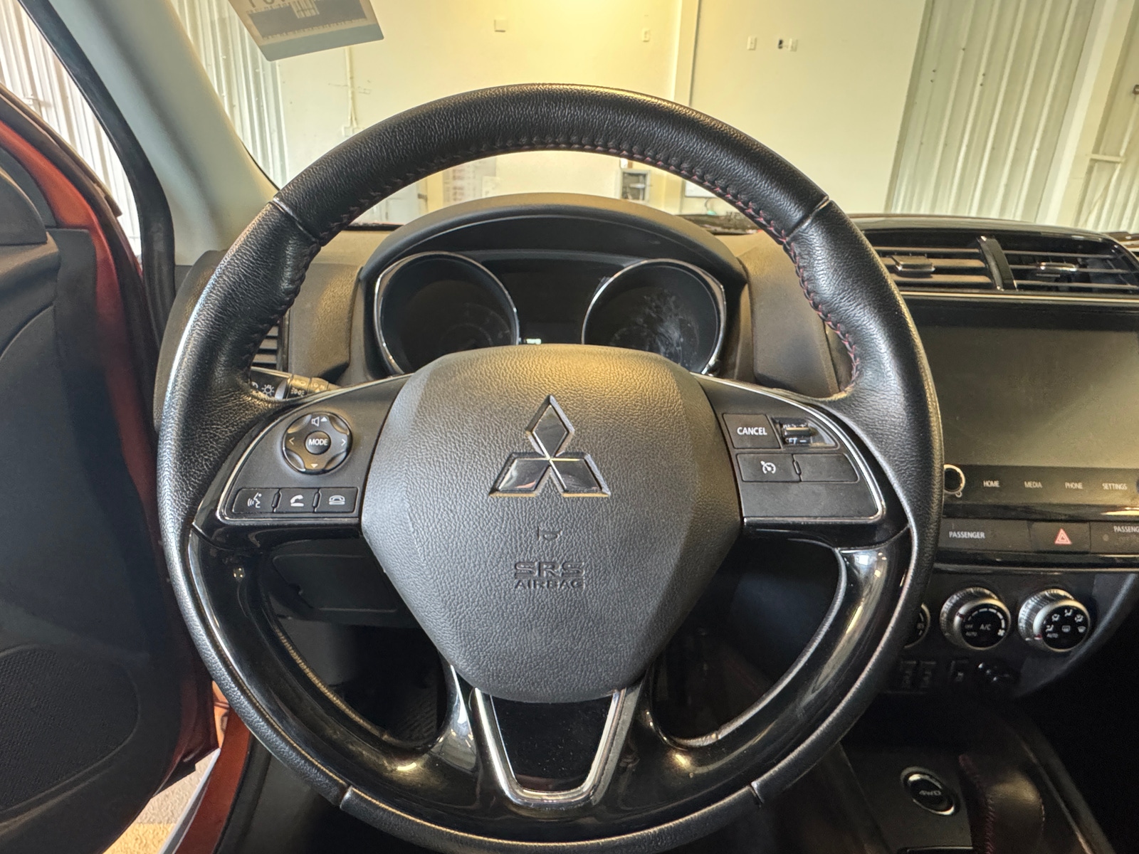 Thumbnail: 2023 Mitsubishi Outlander Sport - 5