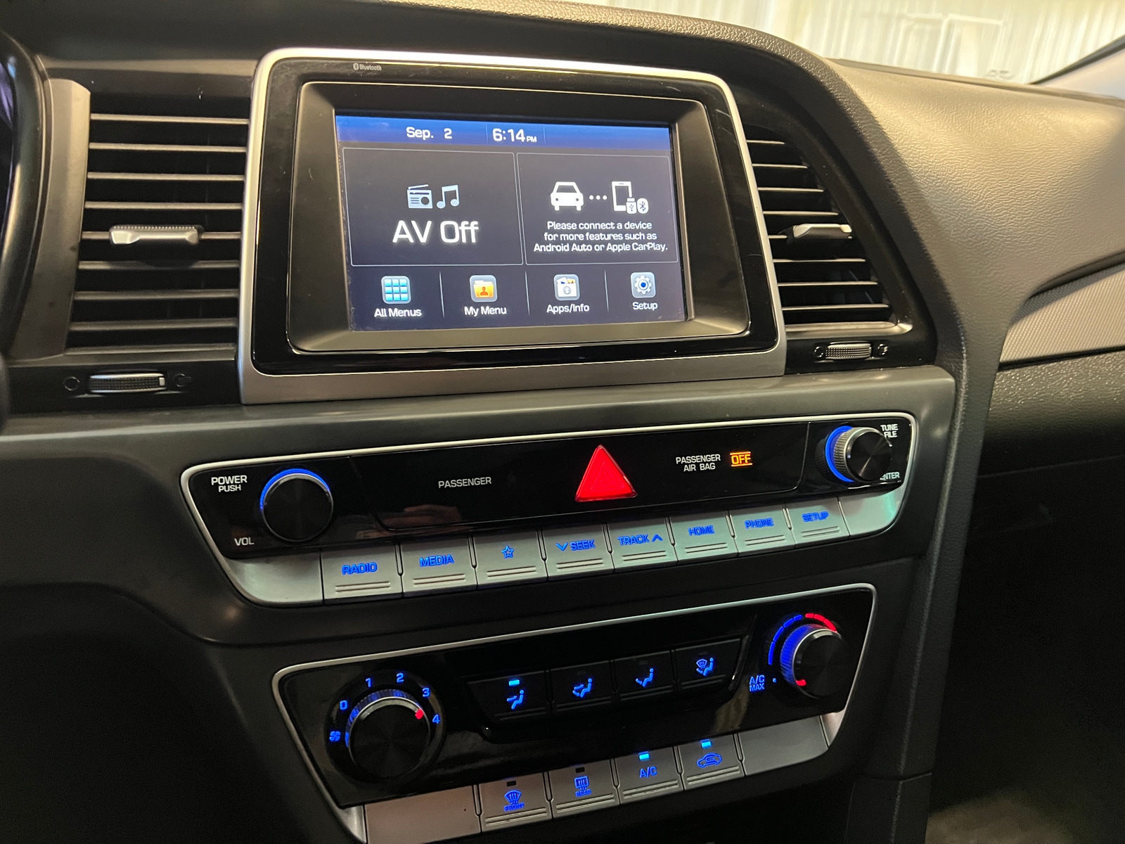 Thumbnail: 2019 Hyundai Sonata - 4