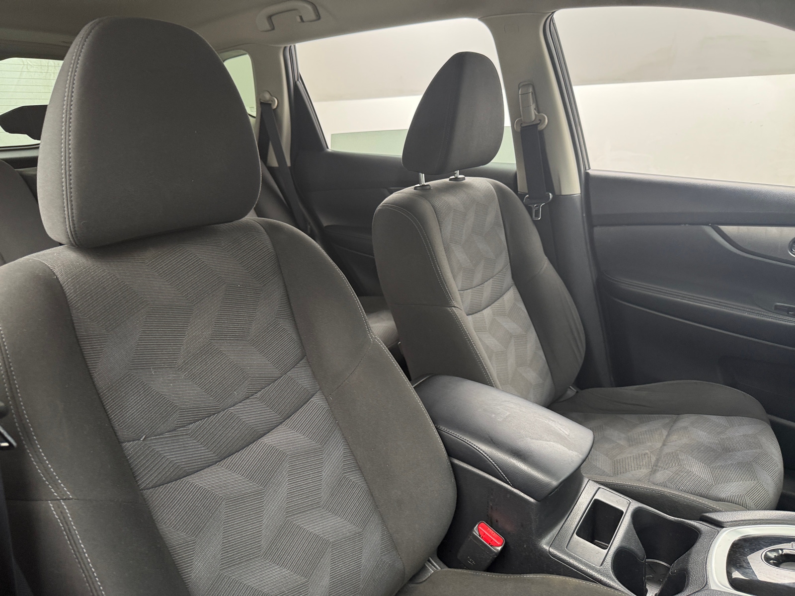Thumbnail: 2016 Nissan Rogue - 2