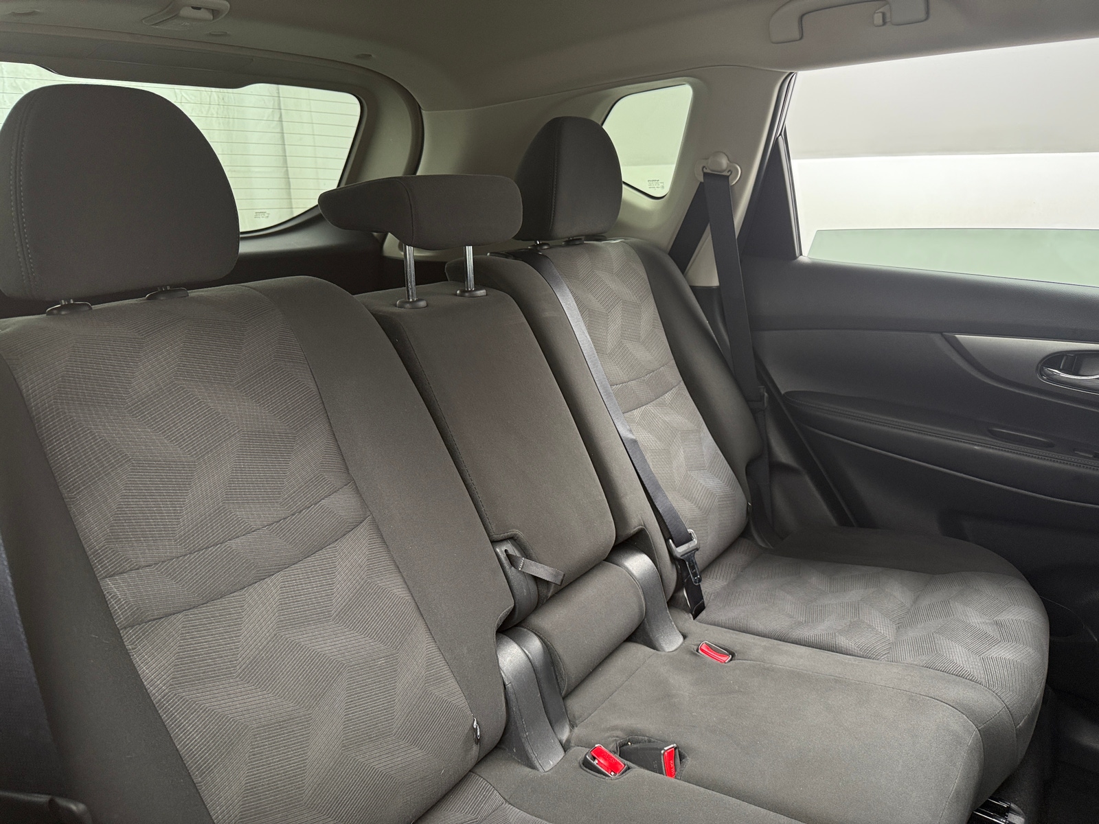 Thumbnail: 2016 Nissan Rogue - 6