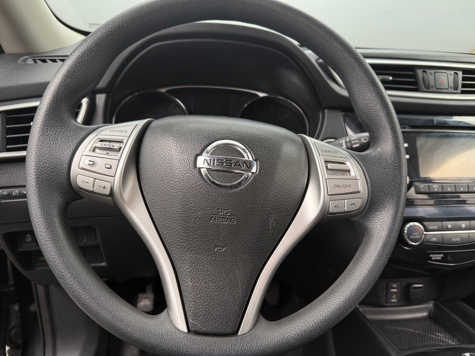 Thumbnail: 2016 Nissan Rogue - 5