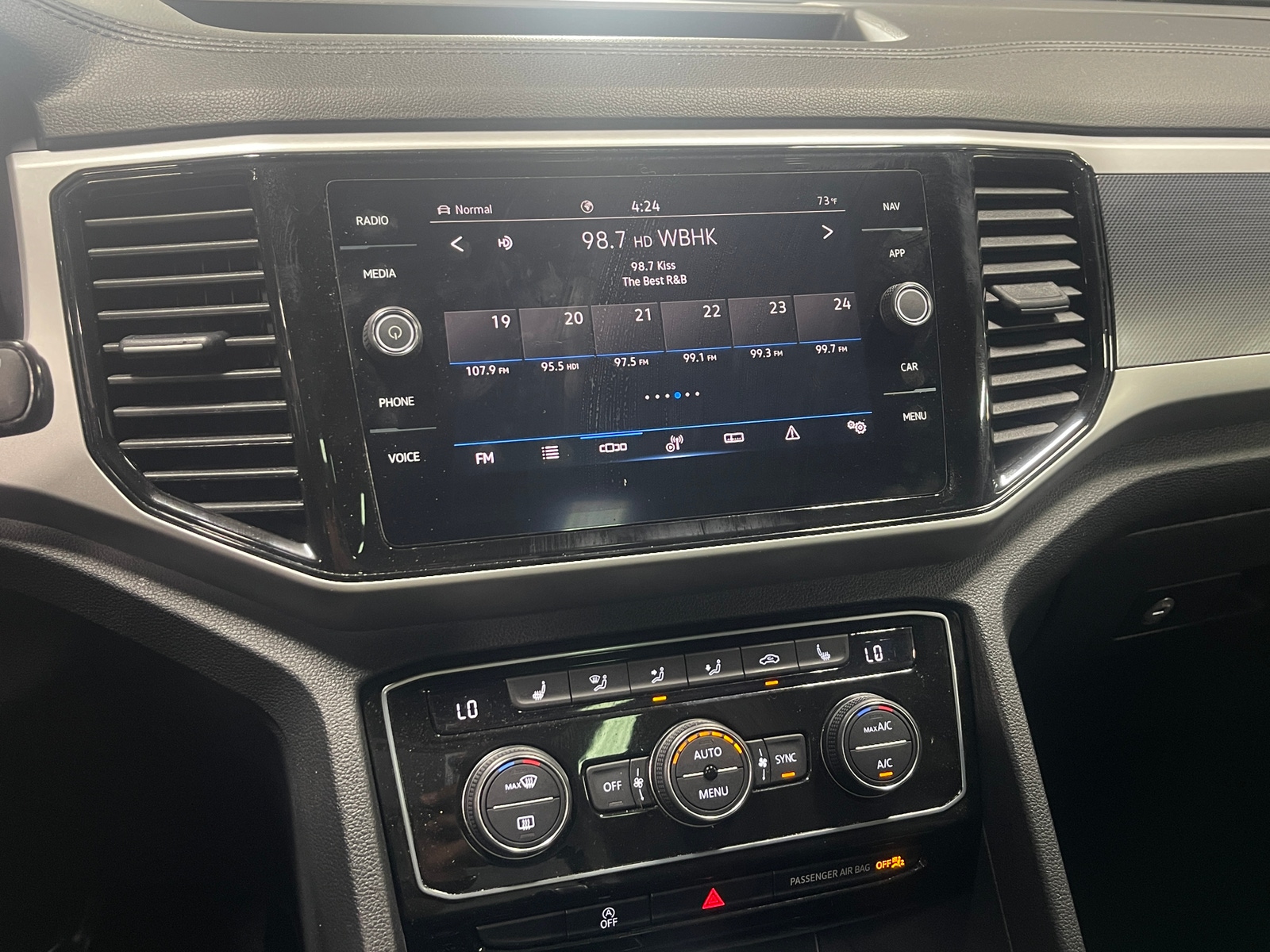 Thumbnail: 2021 Volkswagen Atlas - 3