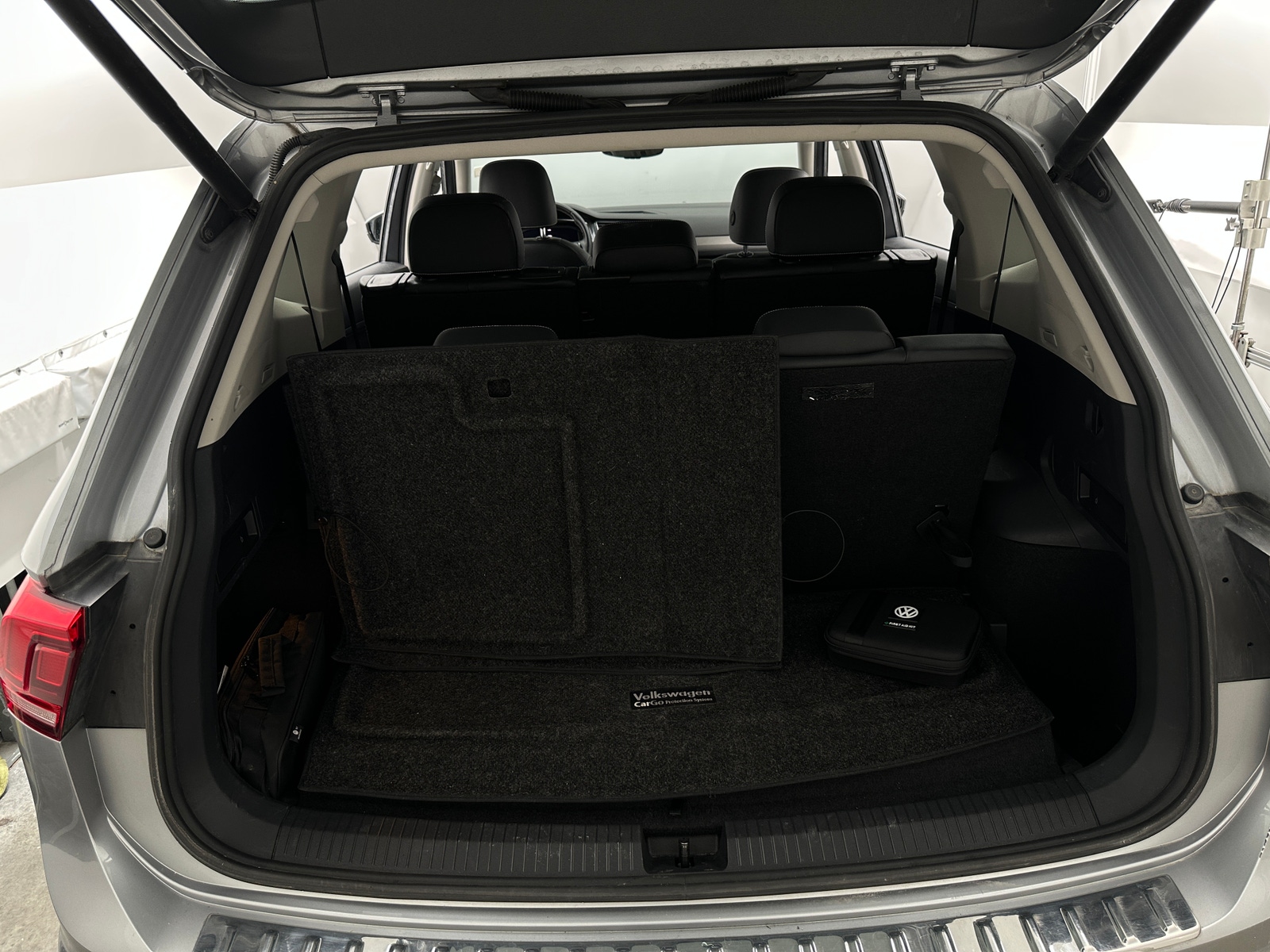 Thumbnail: 2021 Volkswagen Tiguan - 6