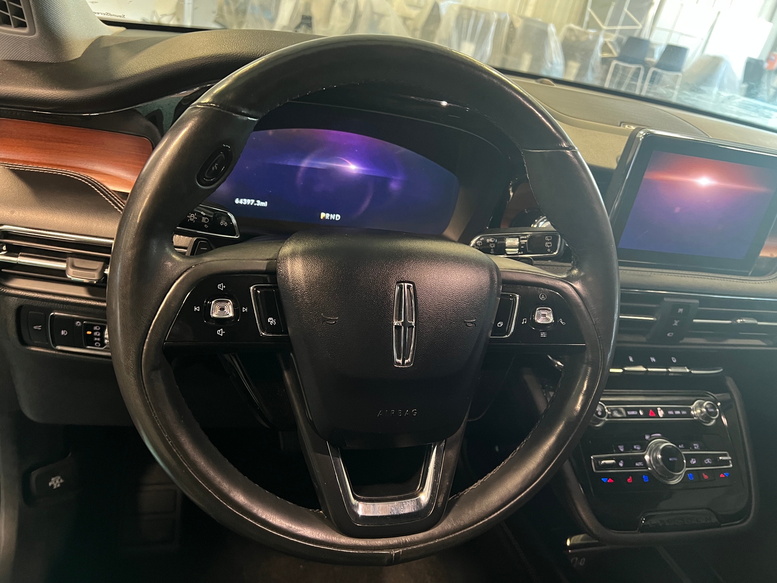 Thumbnail: 2021 Lincoln Corsair - 4