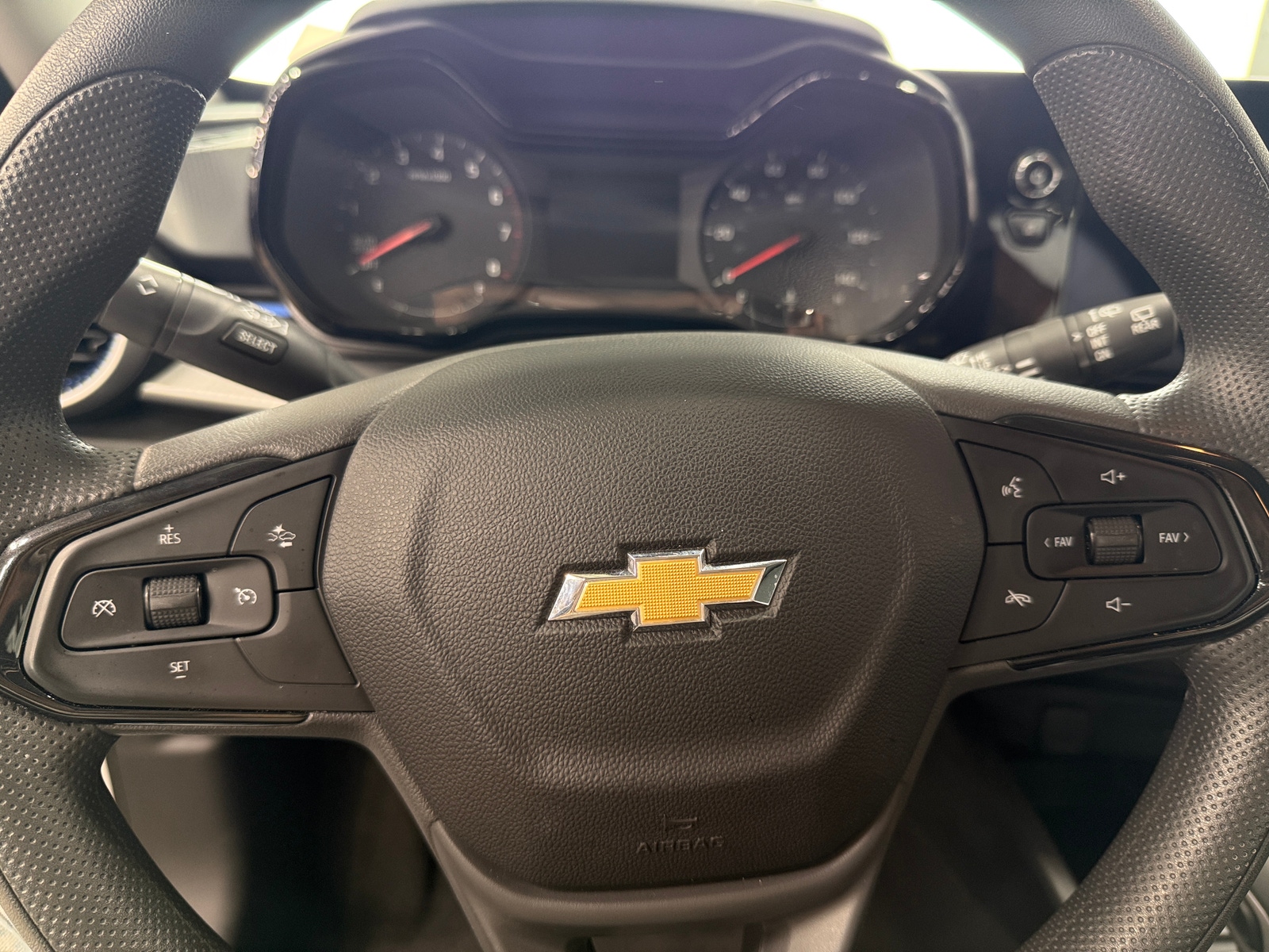 Thumbnail: 2025 Chevrolet Trax - 5