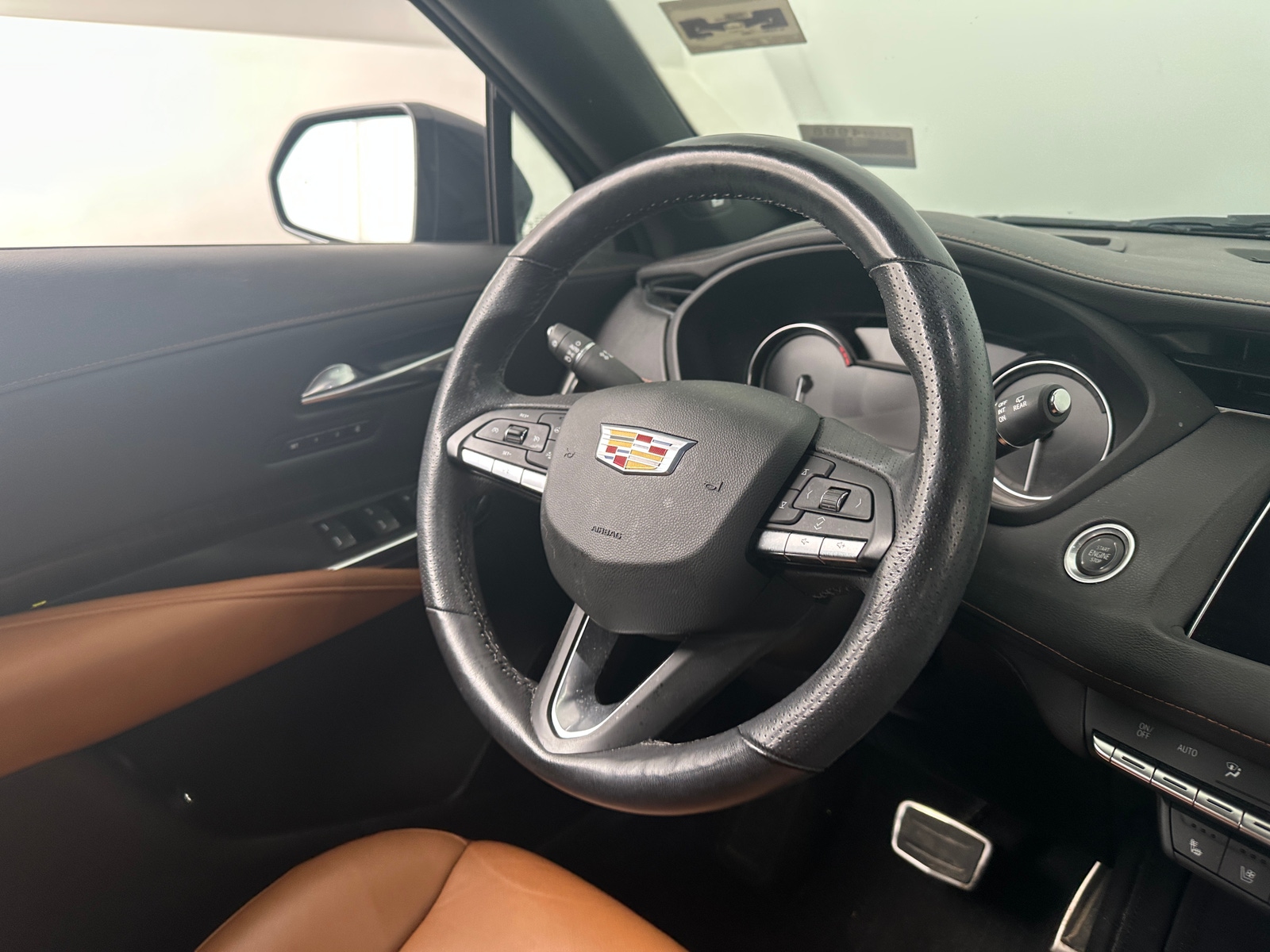 Thumbnail: 2020 Cadillac XT4 - 4