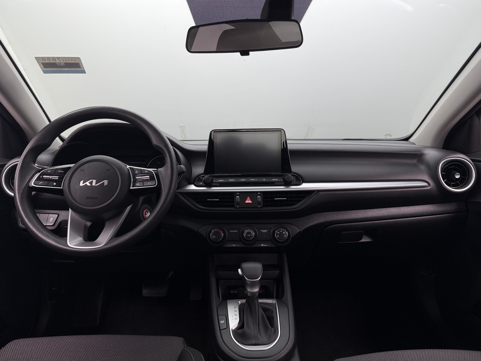 Thumbnail: 2024 Kia Forte - 3