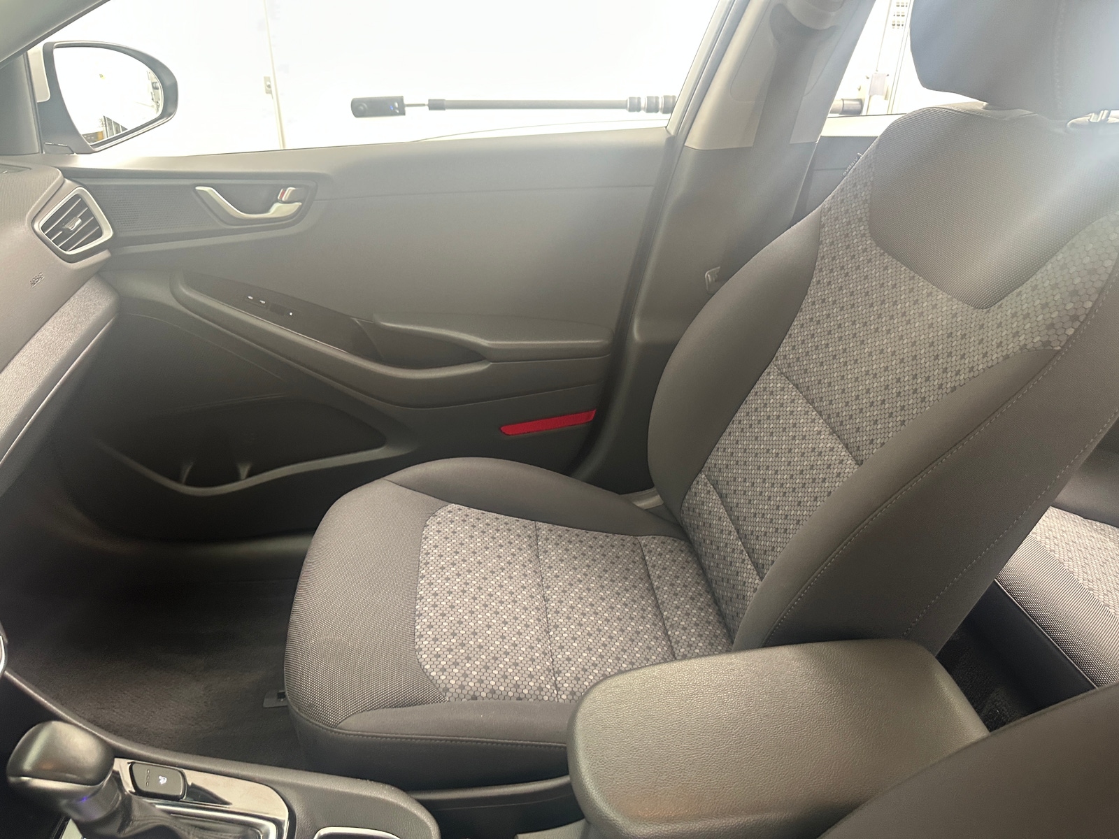 Thumbnail: 2019 Hyundai Ioniq - 2