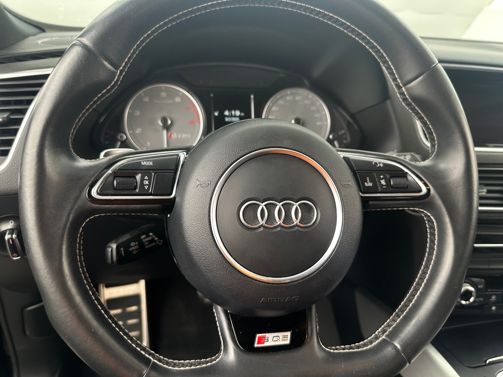 Thumbnail: 2016 Audi SQ5 - 4
