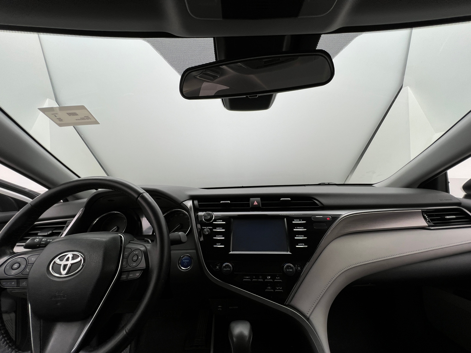 Thumbnail: 2019 Toyota Camry - 3
