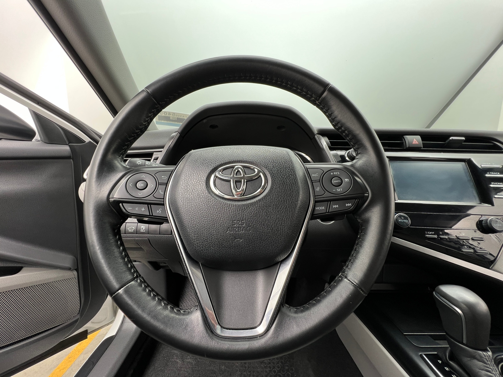 Thumbnail: 2019 Toyota Camry - 5