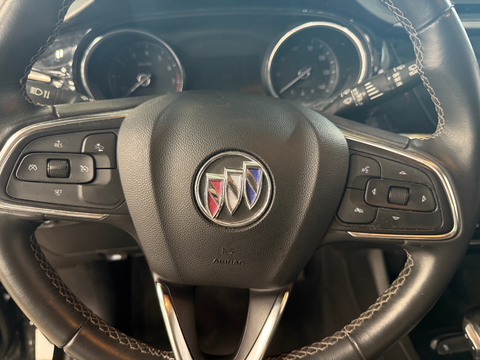 Thumbnail: 2022 Buick Encore GX - 5