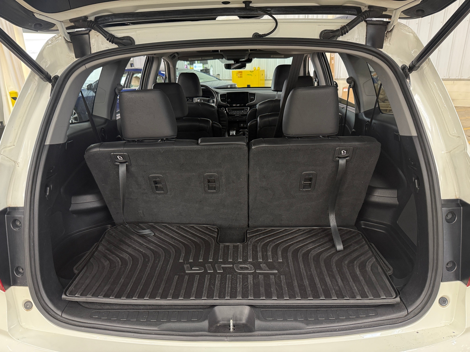 Thumbnail: 2019 Honda Pilot - 6