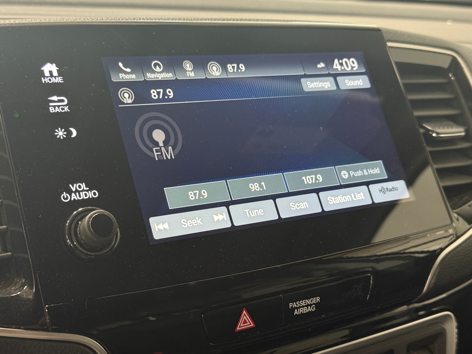 Thumbnail: 2019 Honda Pilot - 3