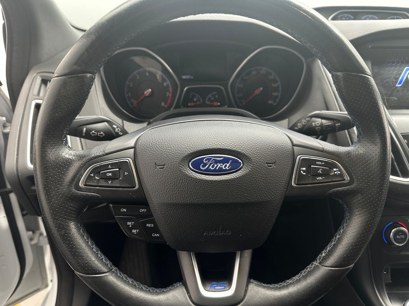 Thumbnail: 2017 Ford Focus - 4