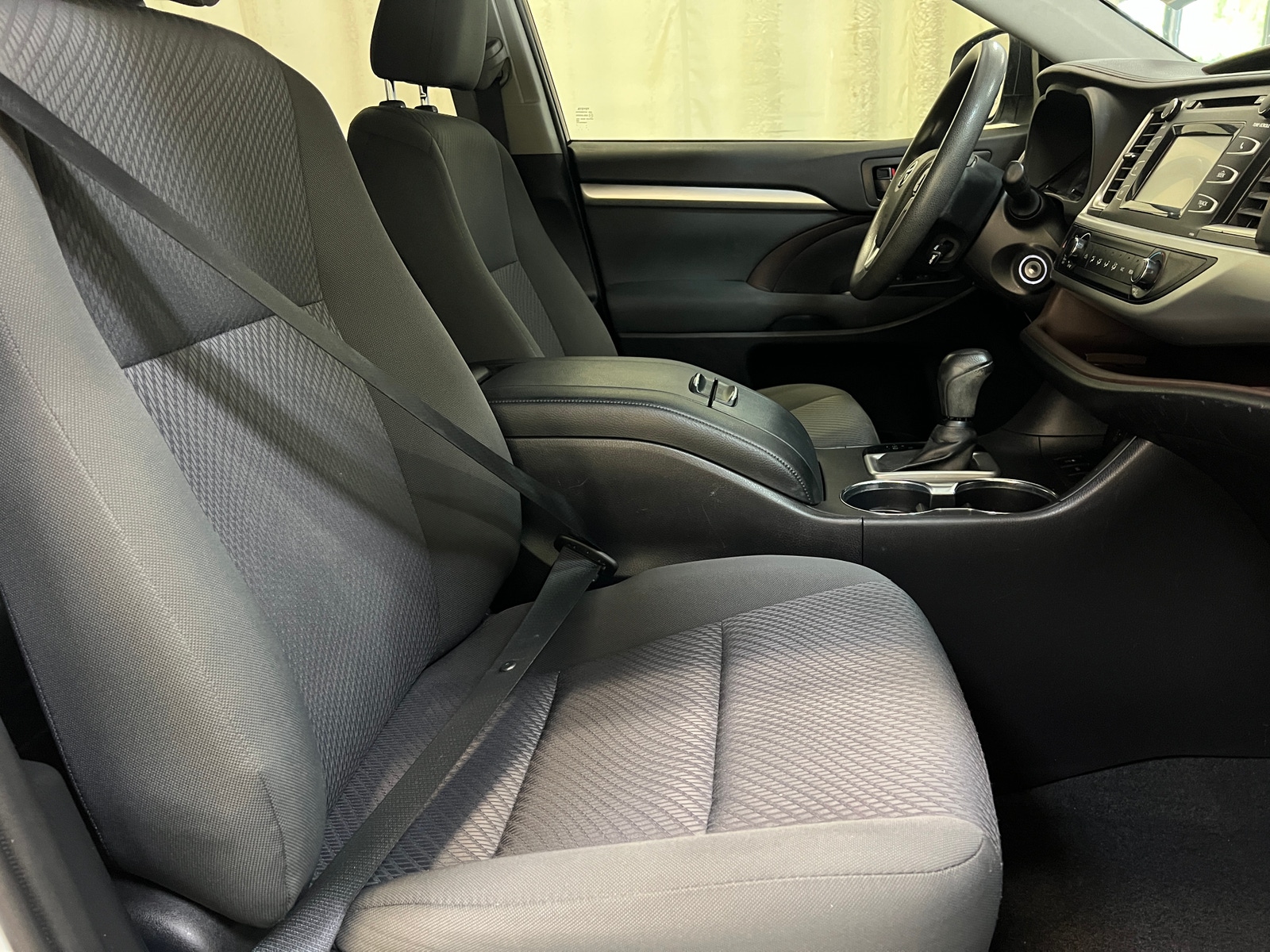 Thumbnail: 2019 Toyota Highlander - 2
