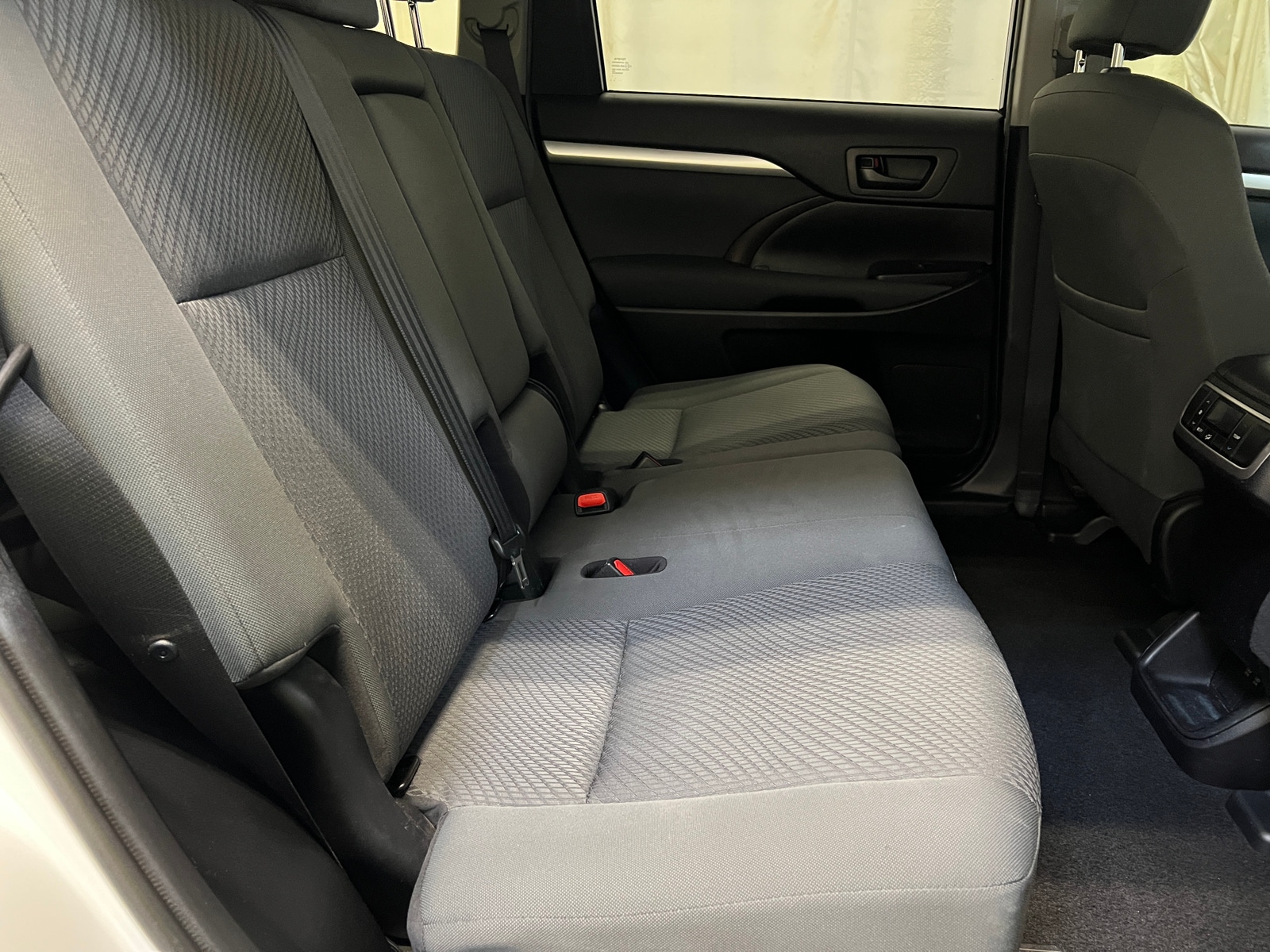 Thumbnail: 2019 Toyota Highlander - 6