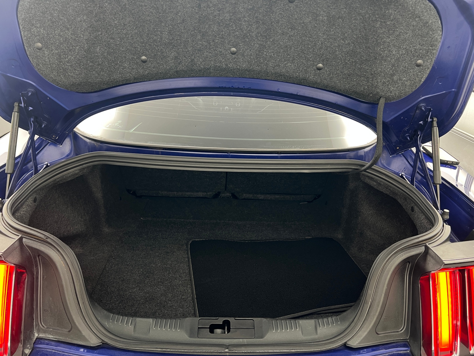 Thumbnail: 2015 Ford Mustang - 4