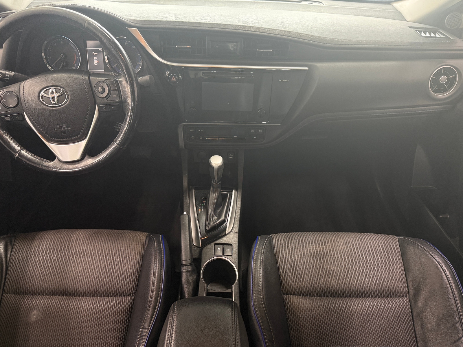 Thumbnail: 2017 Toyota Corolla - 3