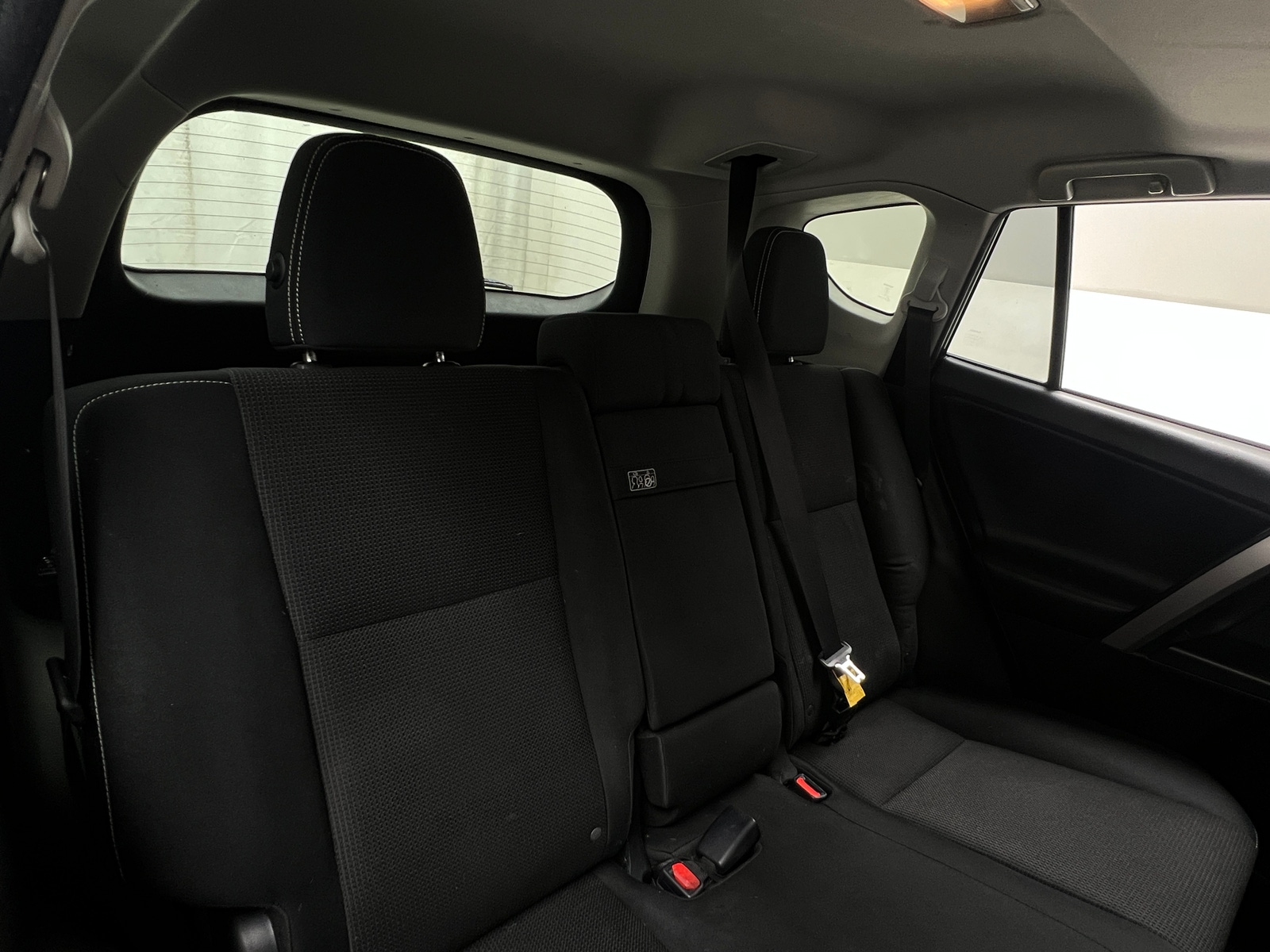 Thumbnail: 2016 Toyota RAV4 - 6