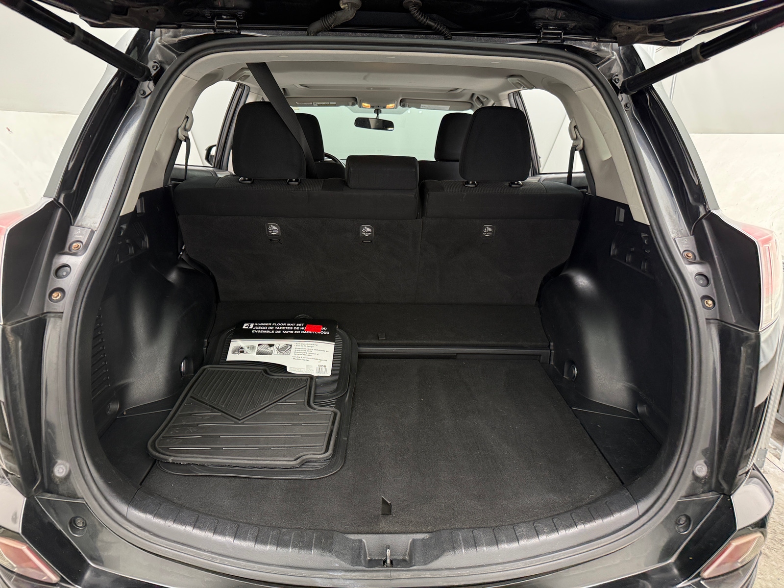 Thumbnail: 2016 Toyota RAV4 - 7