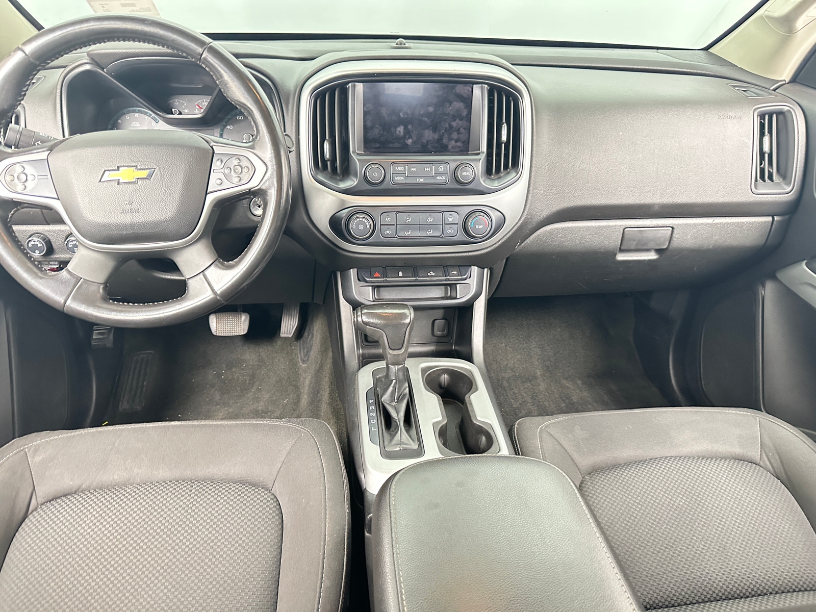 Thumbnail: 2018 Chevrolet Colorado - 3