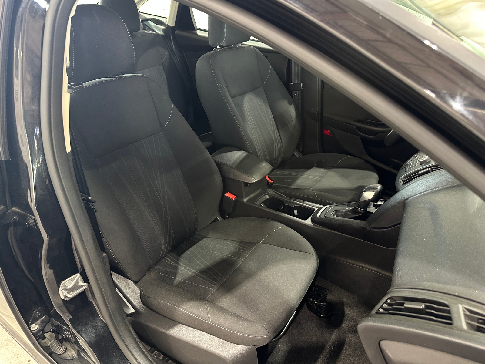 Thumbnail: 2017 Ford Focus - 2
