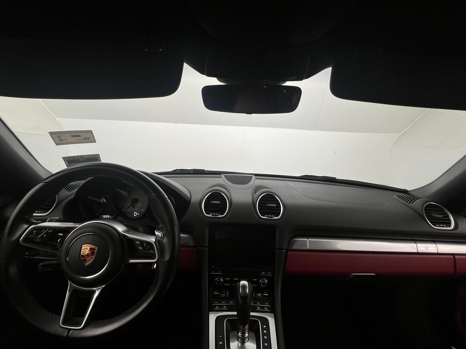 Thumbnail: 2018 Porsche 718 Boxster - 2