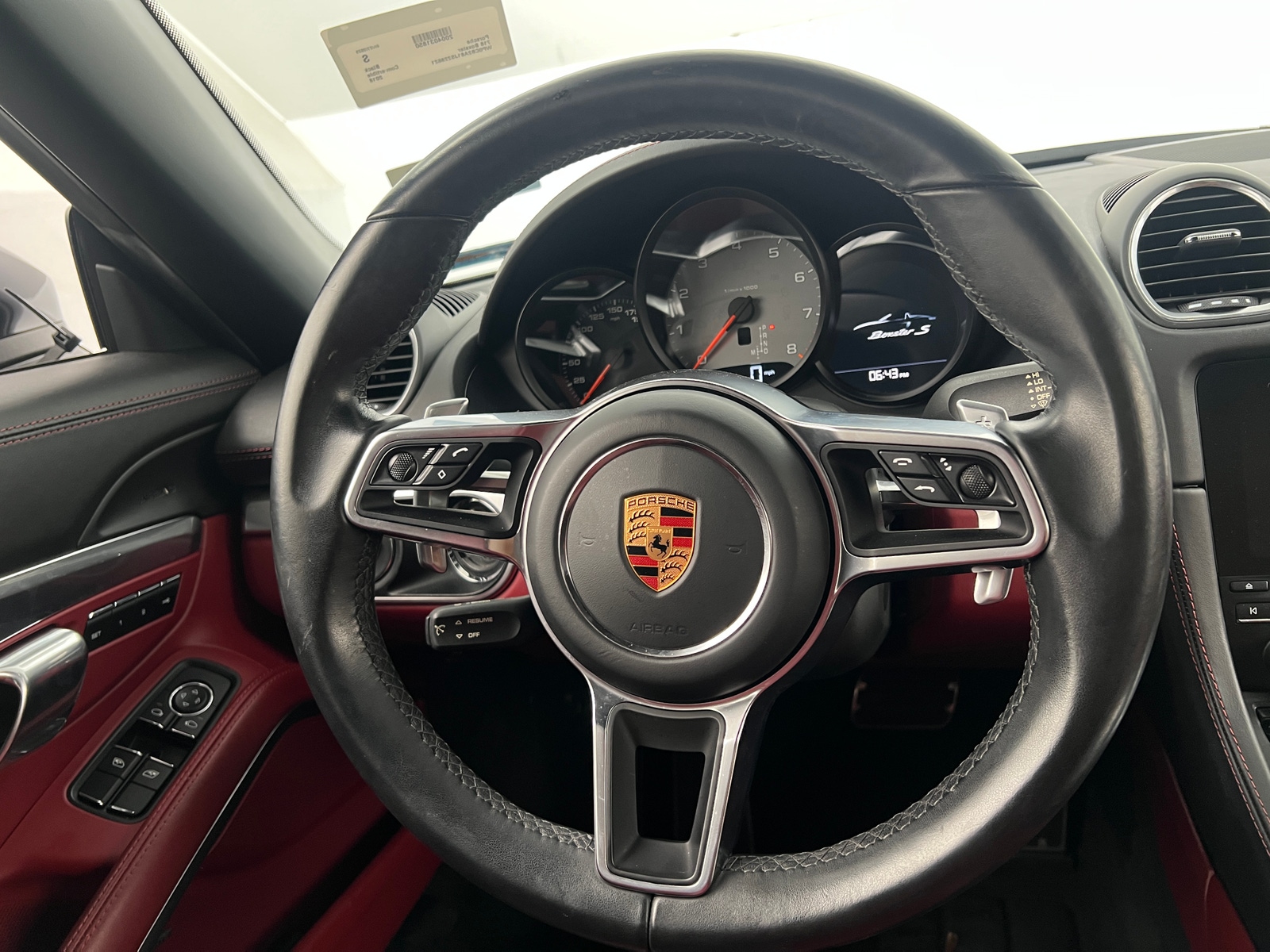 Thumbnail: 2018 Porsche 718 Boxster - 4