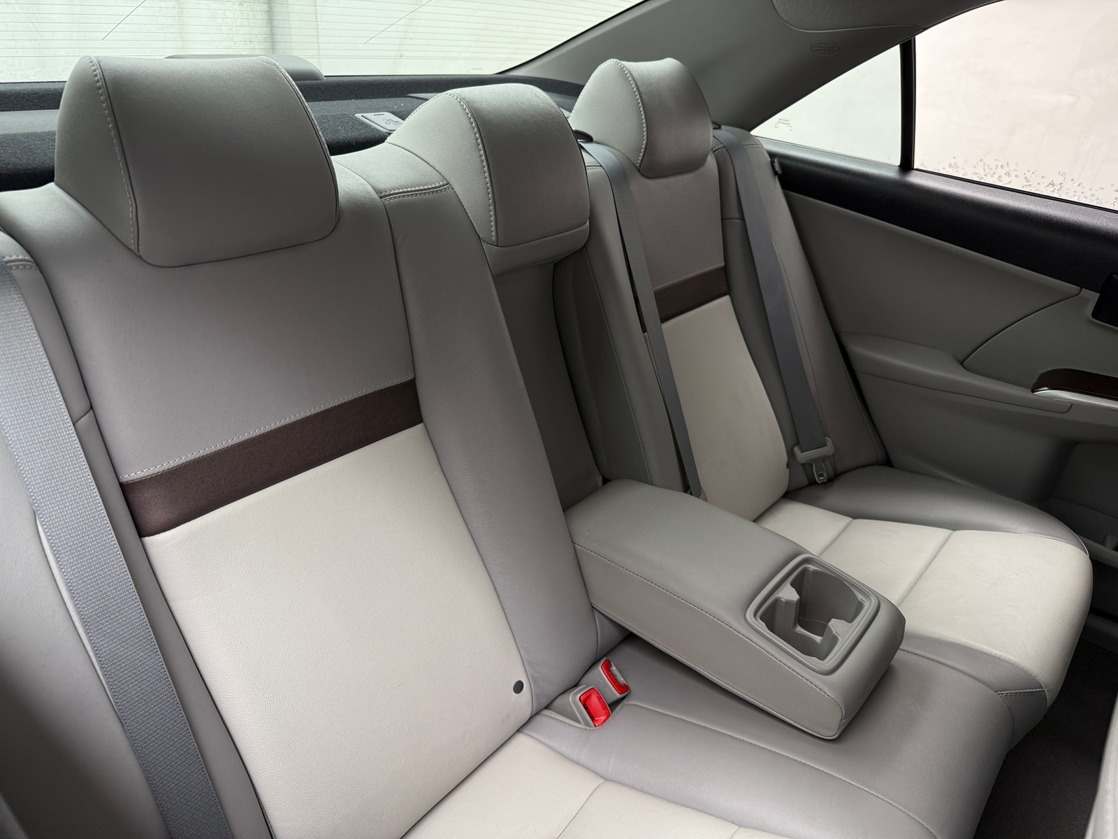 Thumbnail: 2012 Toyota Camry - 6