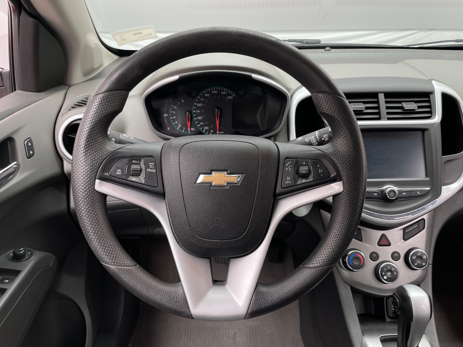 Thumbnail: 2017 Chevrolet Sonic - 5