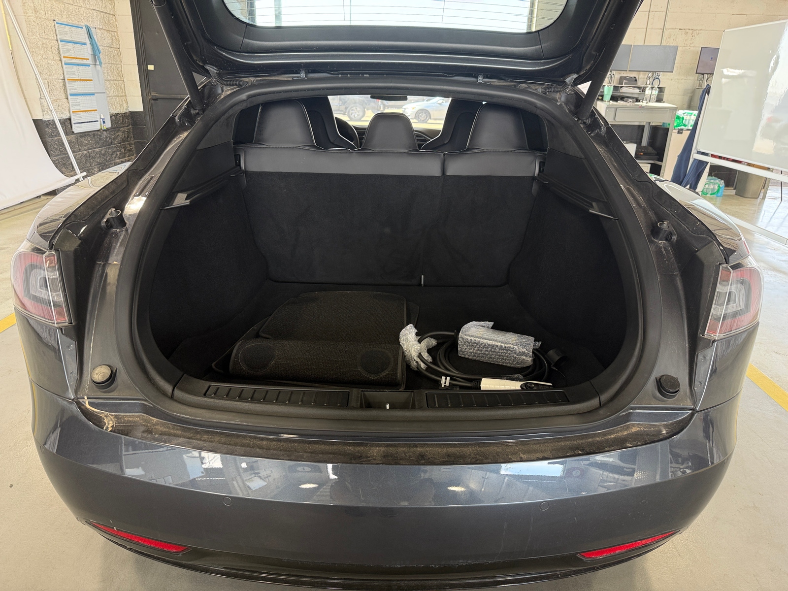 Thumbnail: 2016 Tesla Model S - 5