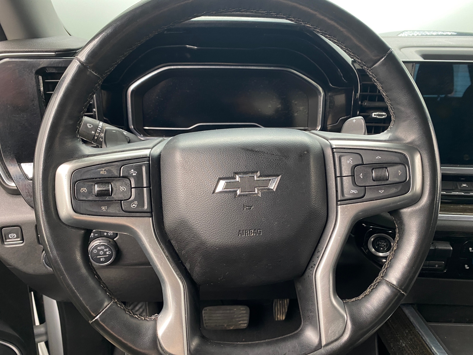 Thumbnail: 2023 Chevrolet Silverado 1500 - 5