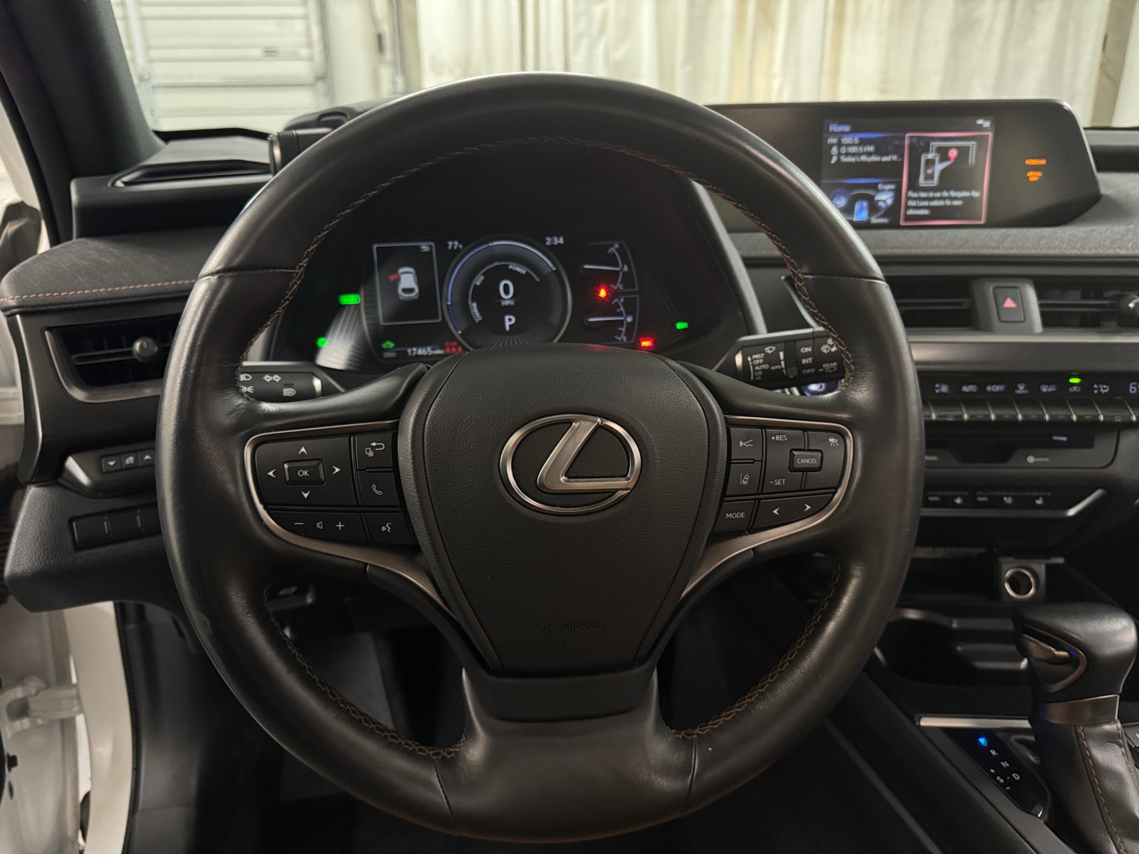 Thumbnail: 2021 Lexus UX - 4