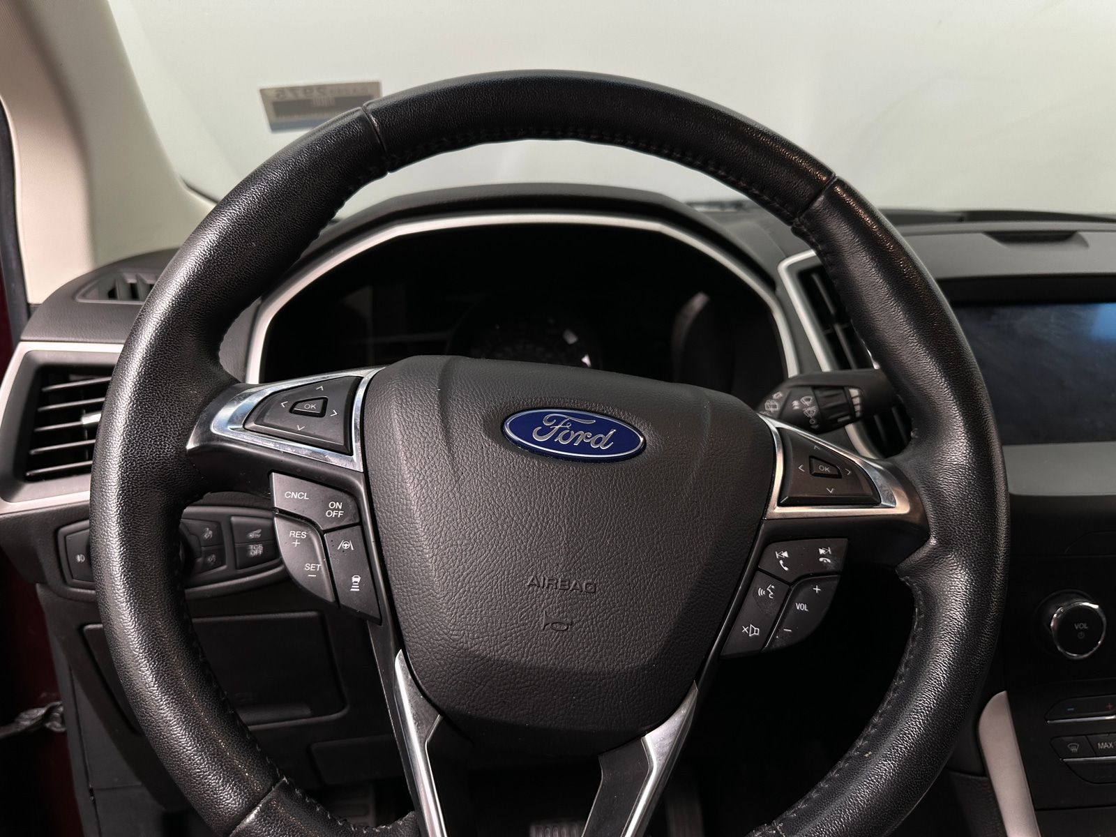 Thumbnail: 2020 Ford Edge - 5