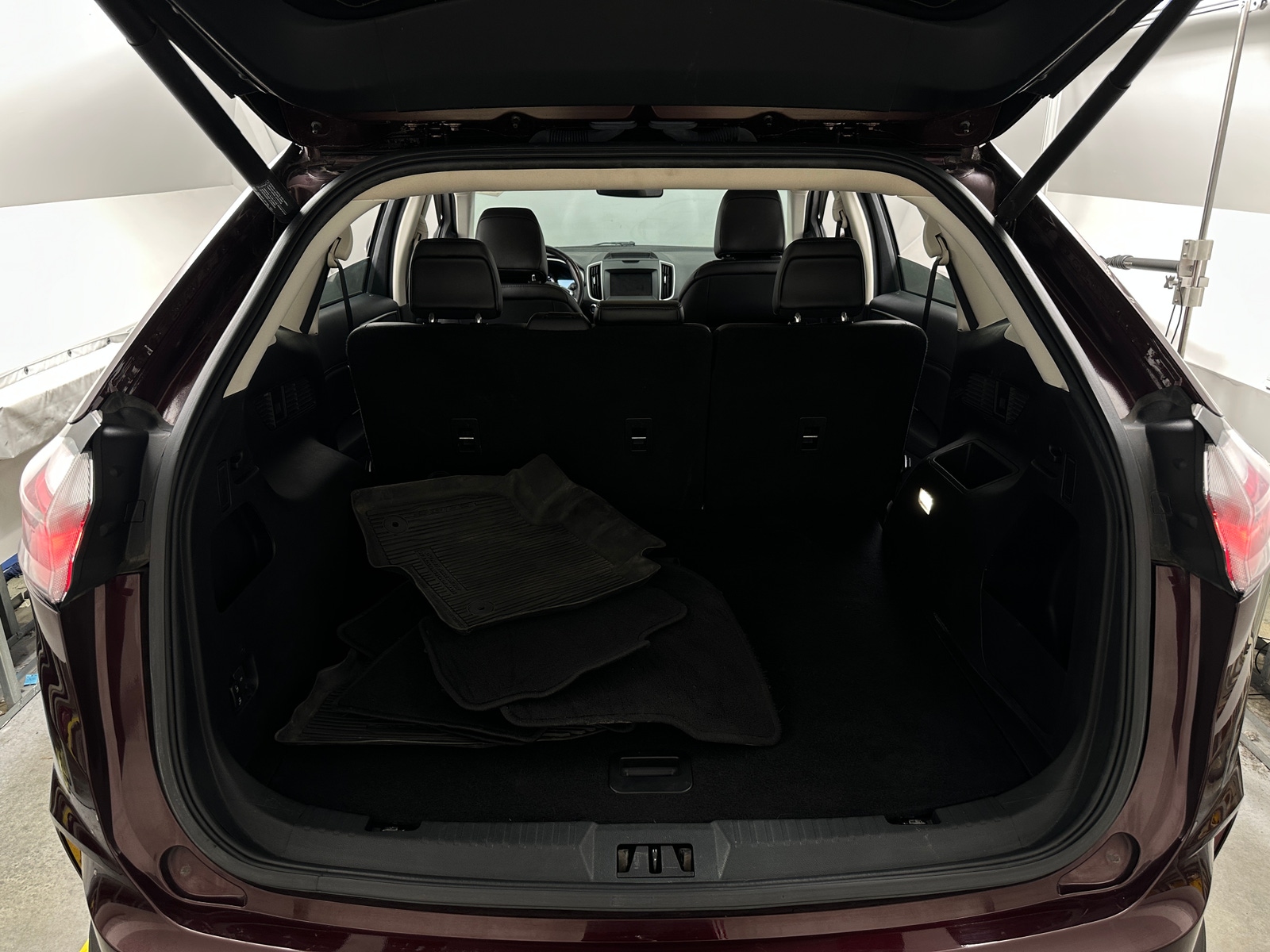Thumbnail: 2020 Ford Edge - 7
