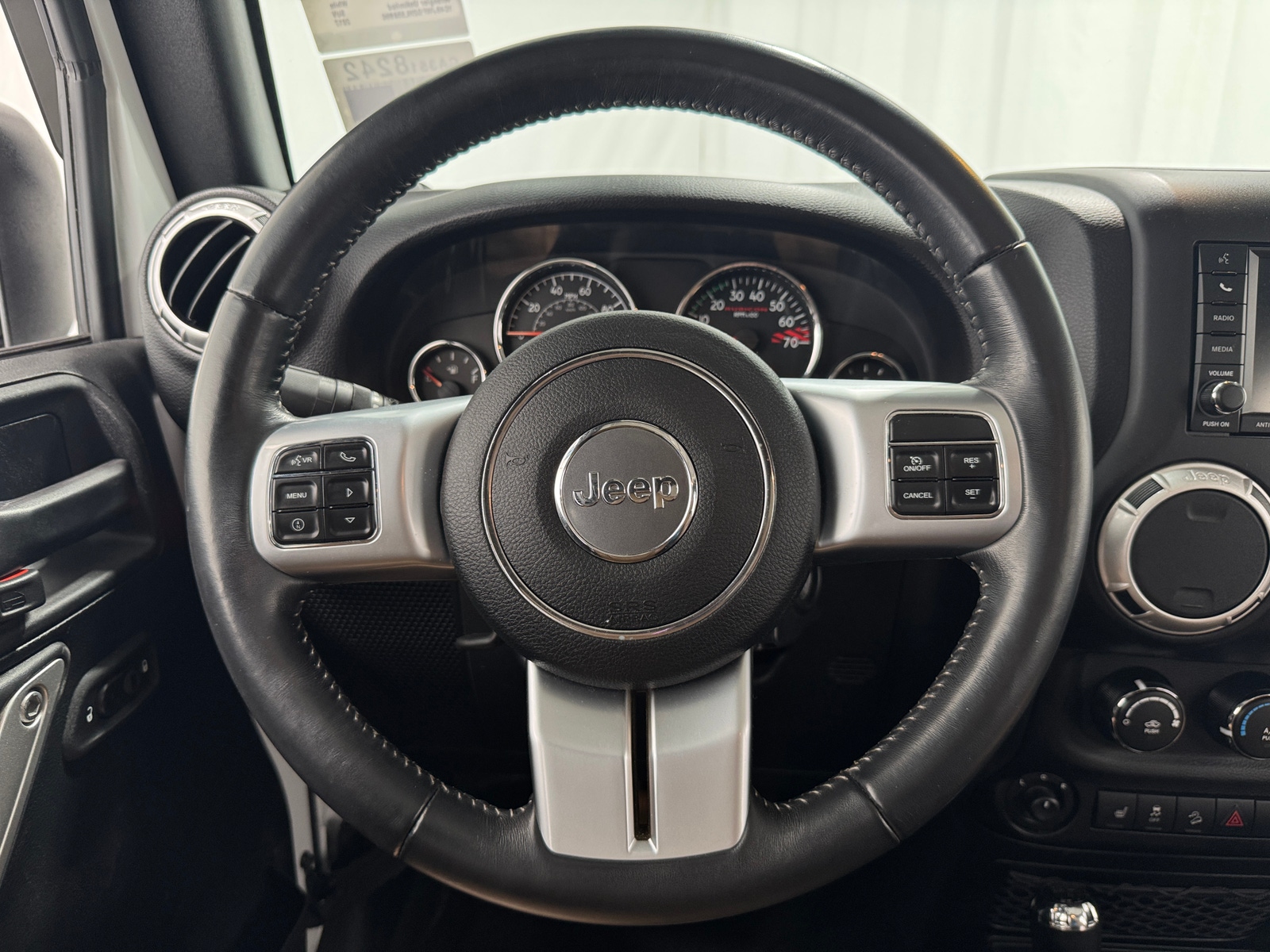 Thumbnail: 2017 Jeep Wrangler - 4