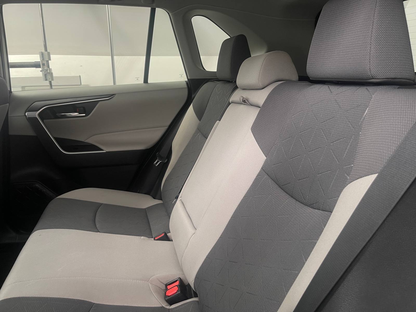 Thumbnail: 2021 Toyota RAV4 - 6