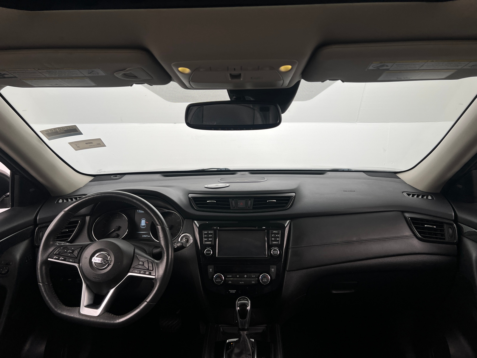 Thumbnail: 2017 Nissan Rogue - 2